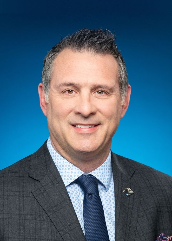 Enrico Ciccone - Député de Marquette - Parti Libéral du Québec | Jamais sans mon Casque